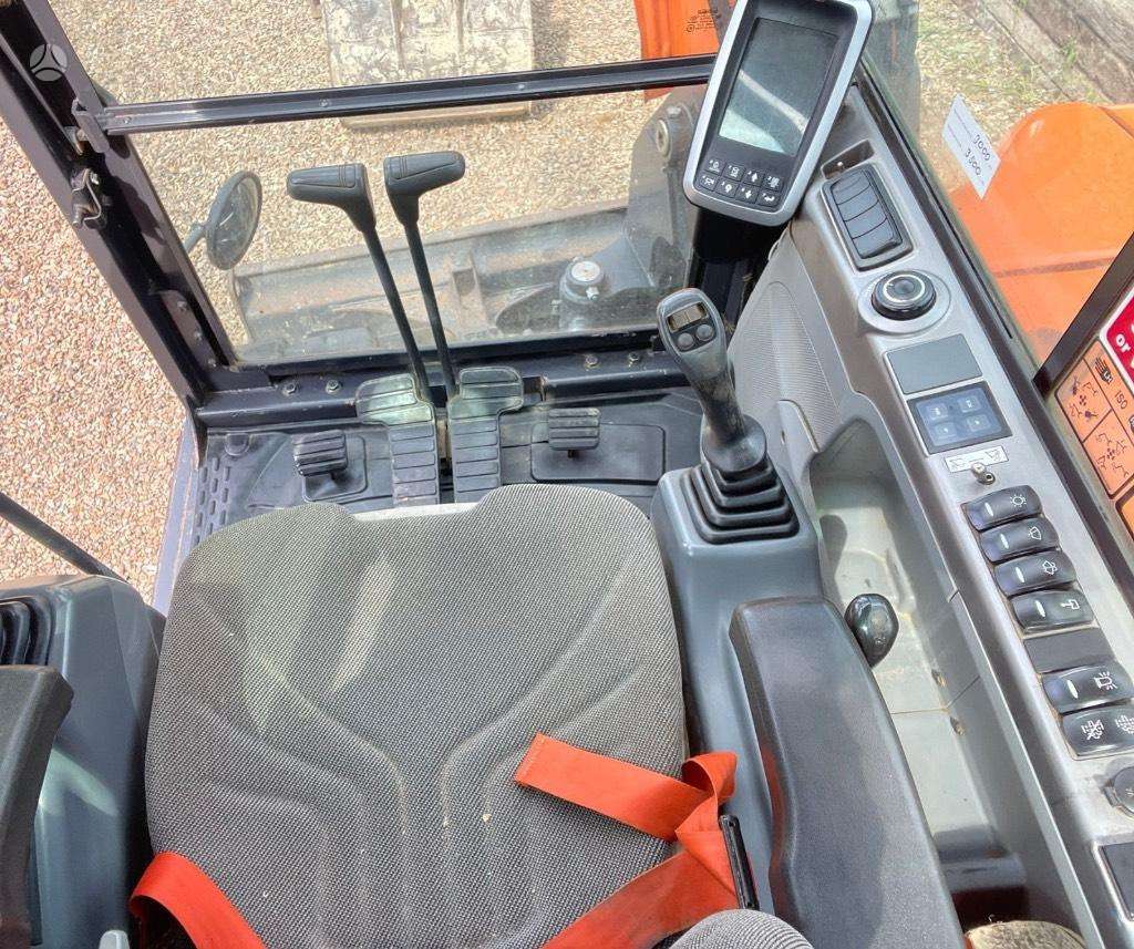 Doosan DX 85 R-3, экскаваторы