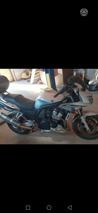 Yamaha FZS, street / classic