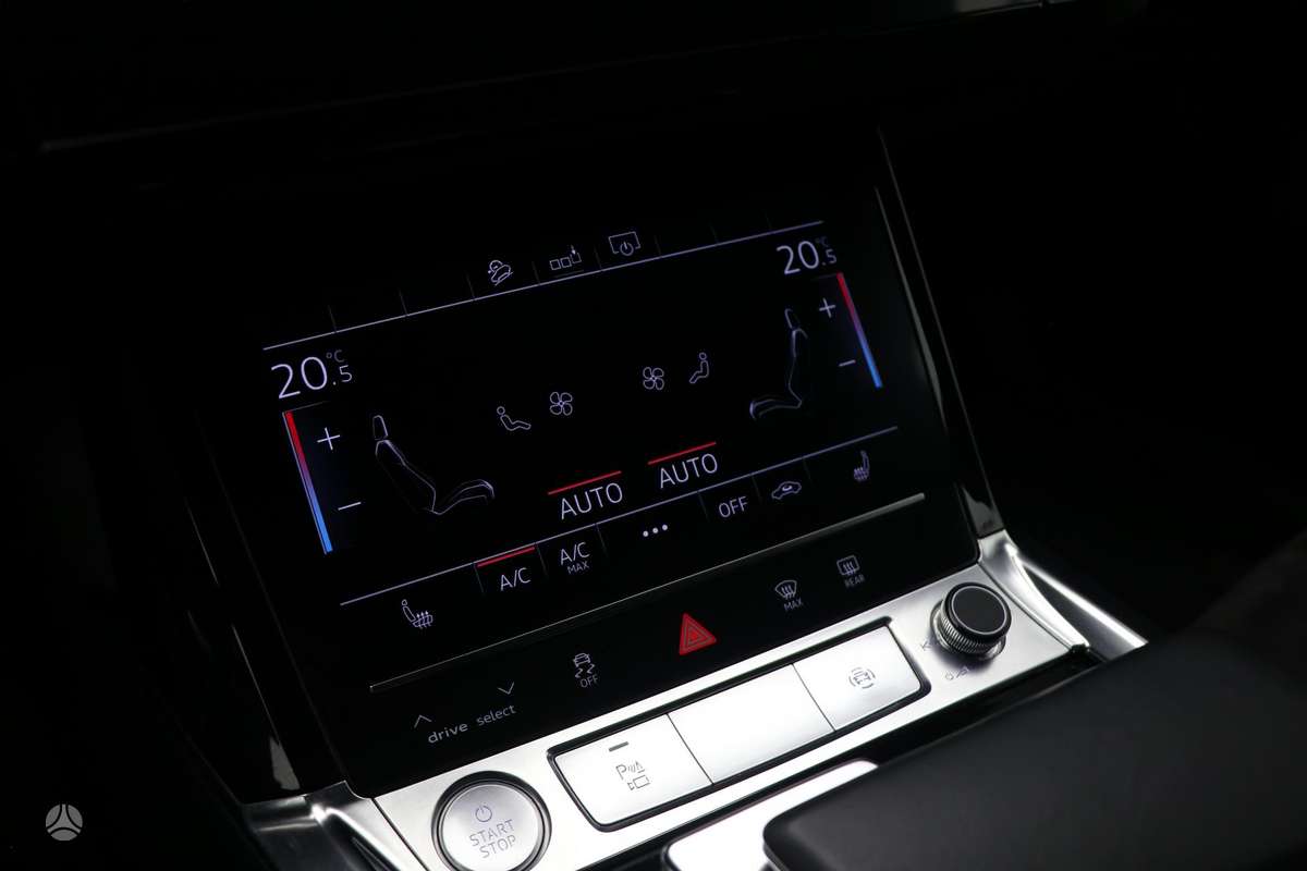 Audi e-tron, 95 kWh, off-road / crossover