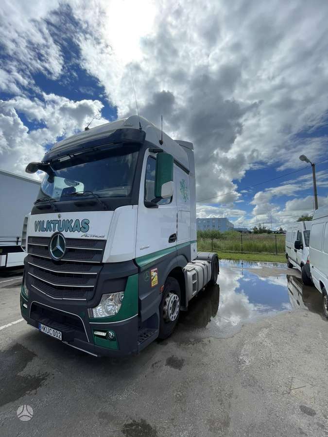 Mercedes-Benz Actros, double sleeper