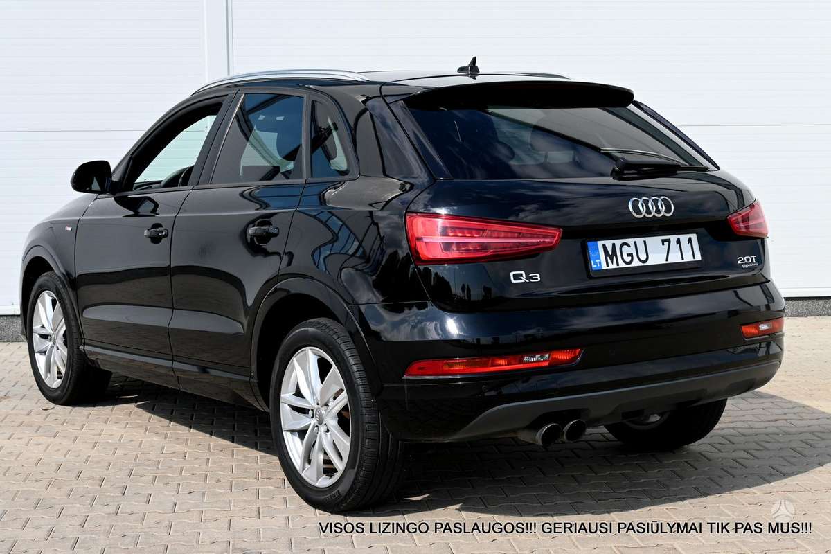 Audi Q3, 2.0 l., off-road / crossover