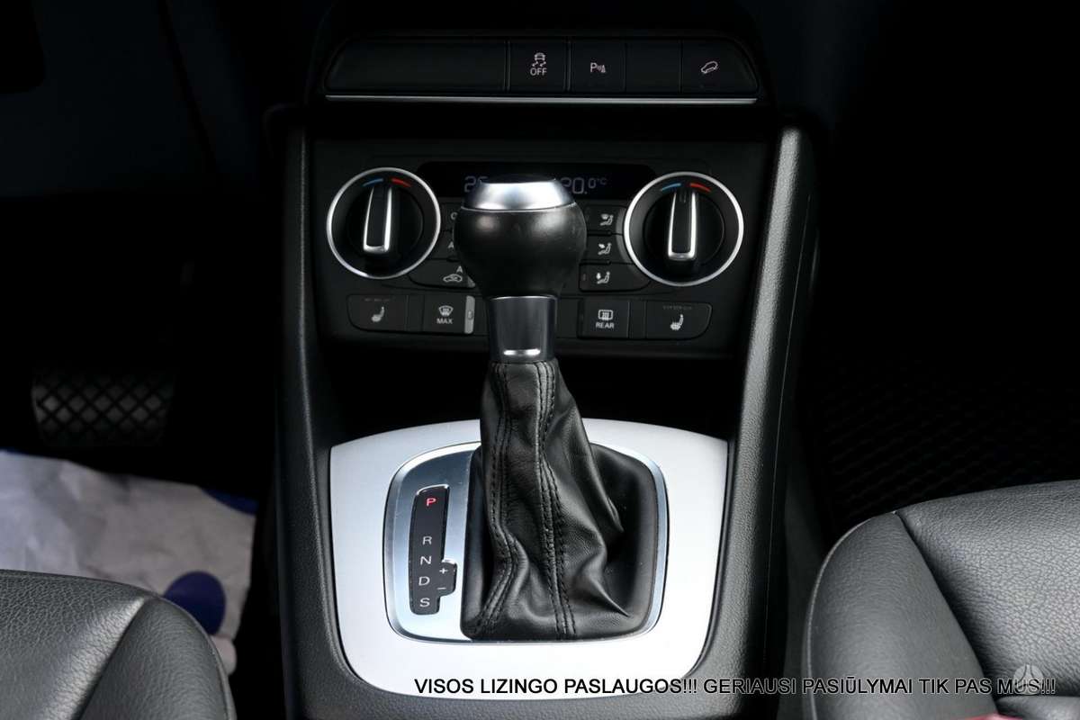 Audi Q3, 2.0 l., off-road / crossover