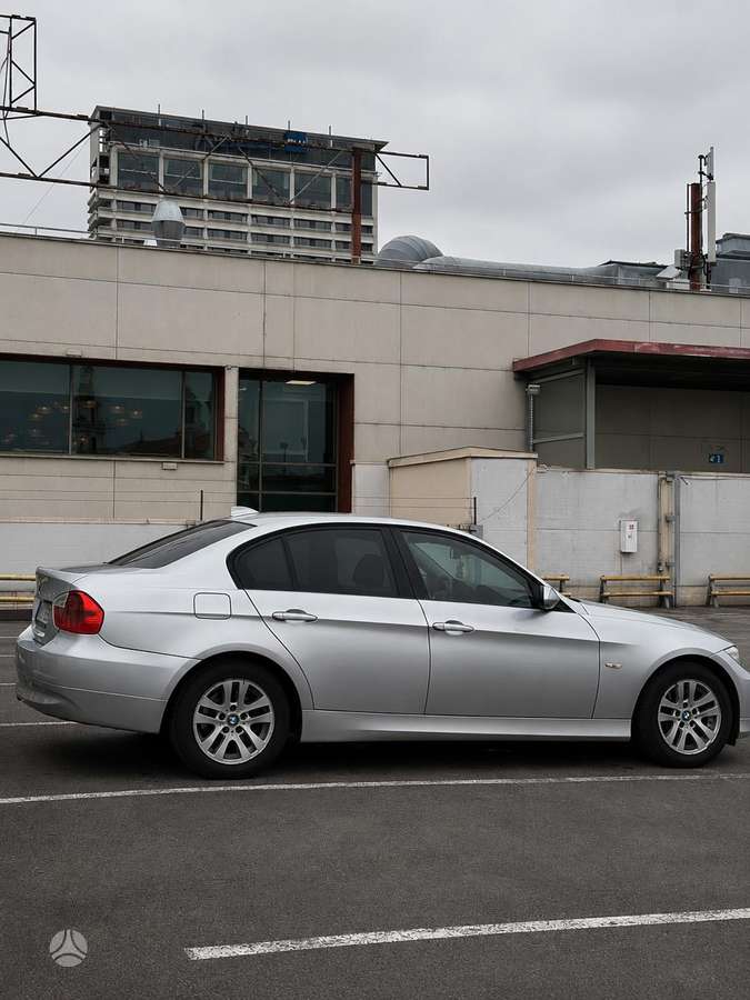 BMW 320, 2.0 l., sedanas