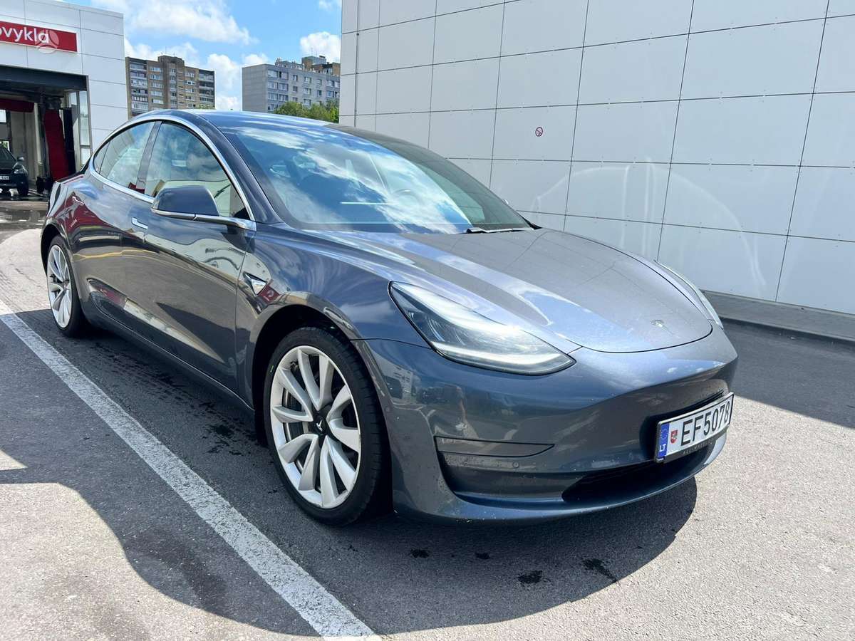 Tesla Model 3, 81 кВт·ч, Хэтчбек