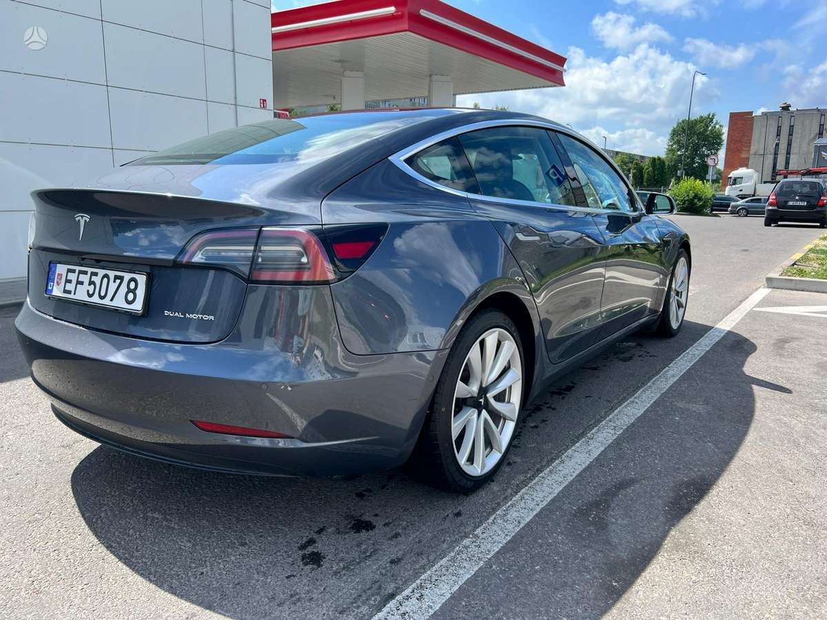 Tesla Model 3, 81 кВт·ч, Хэтчбек