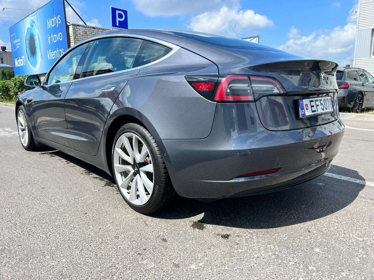 Tesla Model 3, 81 кВт·ч, Хэтчбек
