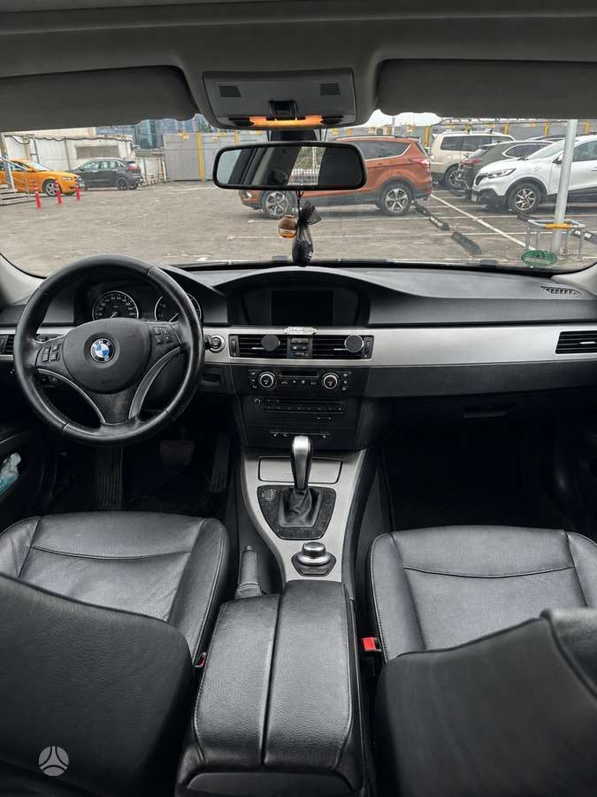 BMW 320, 2.0 l., sedanas