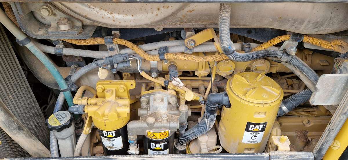Caterpillar D6N, buldozeriai