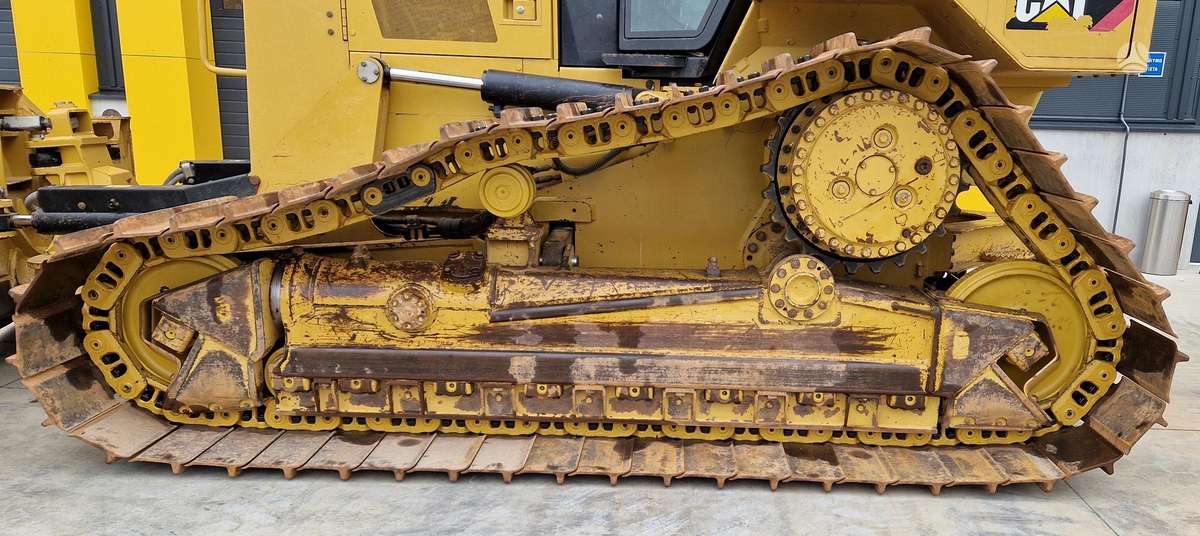 Caterpillar D6N, buldozeriai