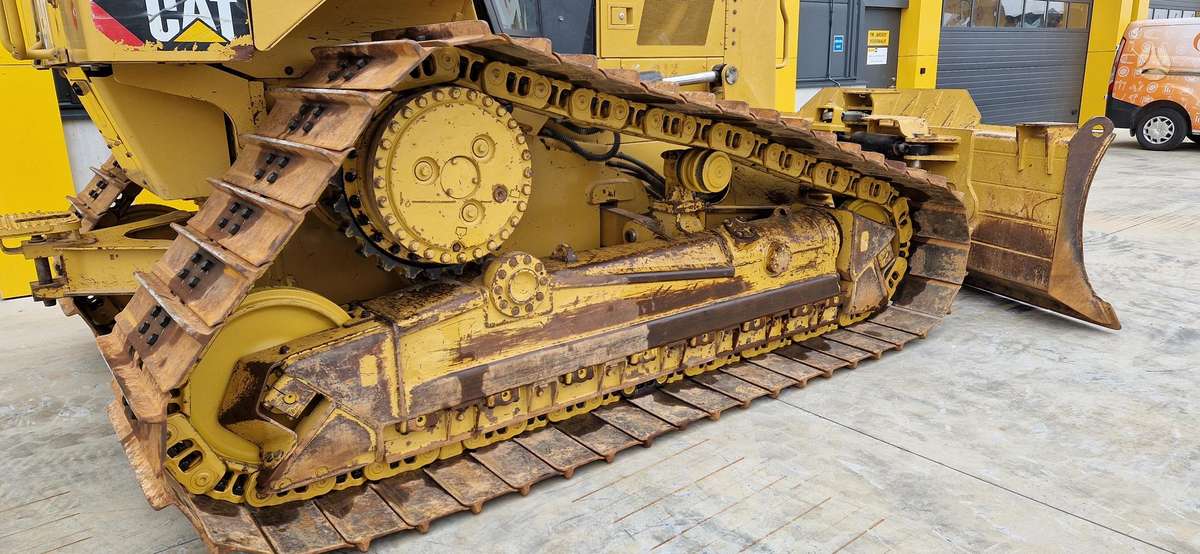 Caterpillar D6N, bulldozer