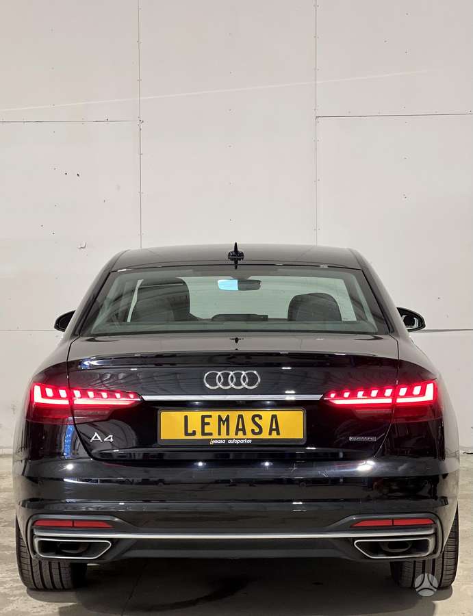 Audi A4, 2.0 l., Седан