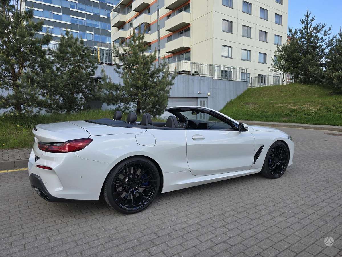 BMW M850, 4.4 l., convertible