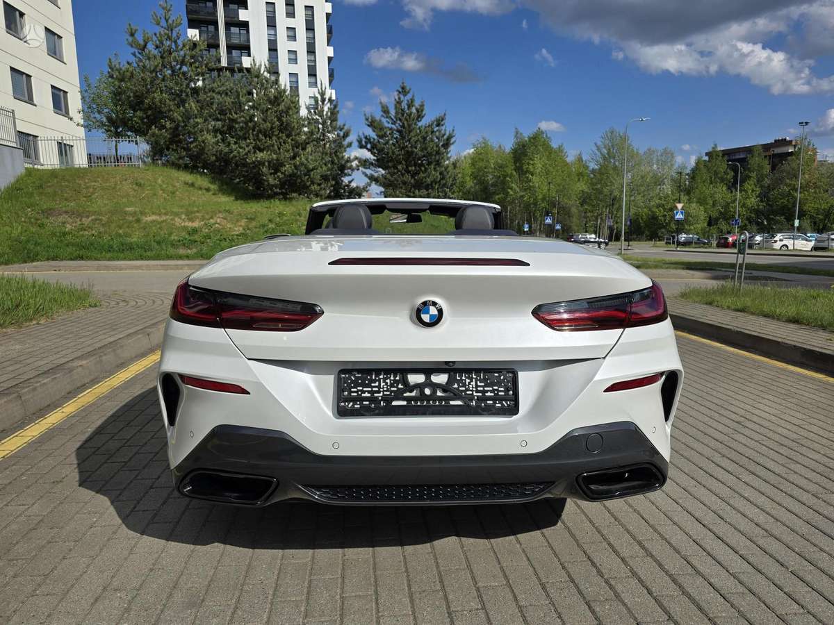 BMW M850, 4.4 l., convertible