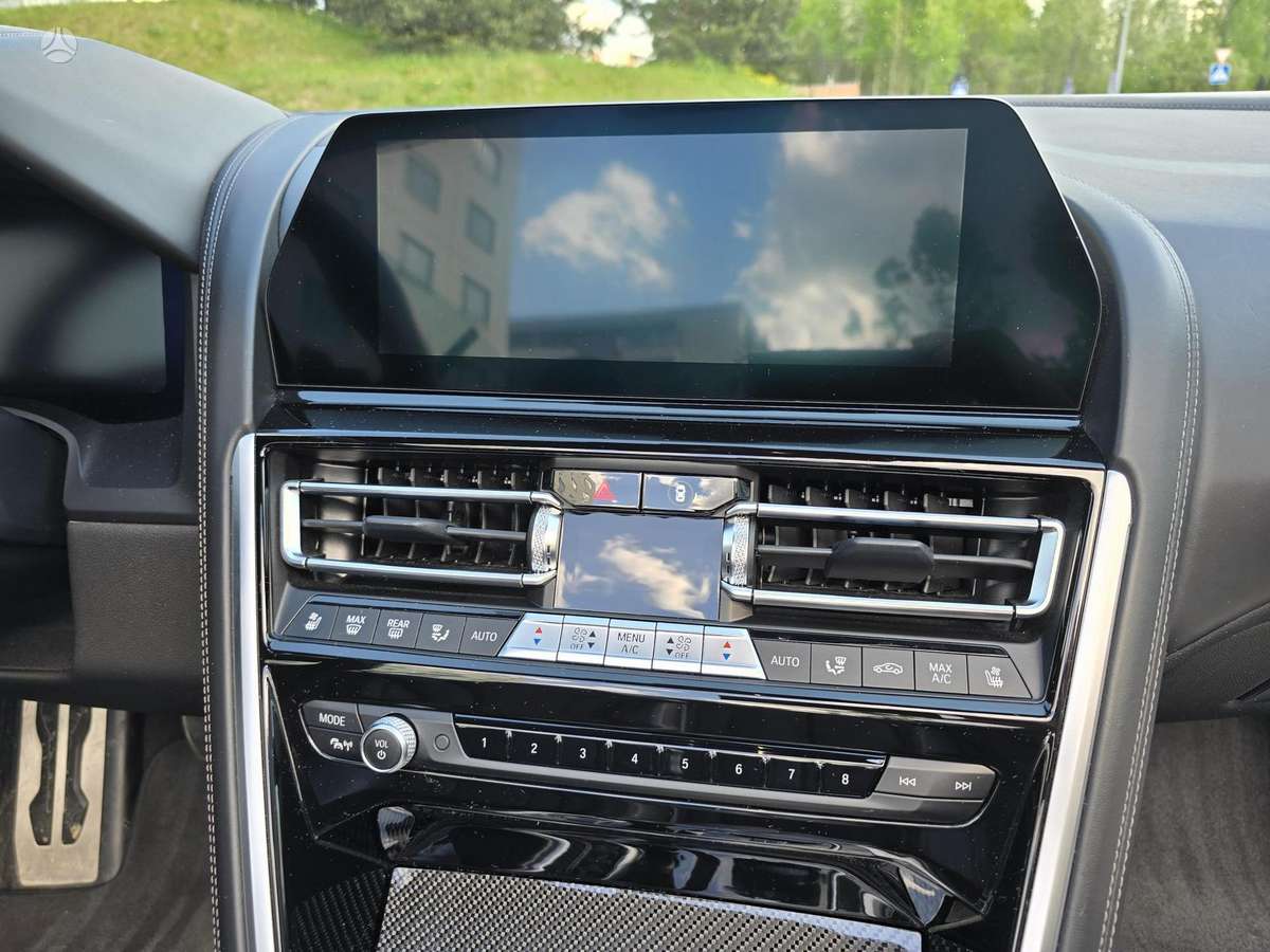 BMW M850, 4.4 l., convertible