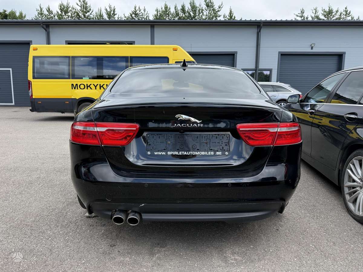 Jaguar XE, 2.0 l., Седан