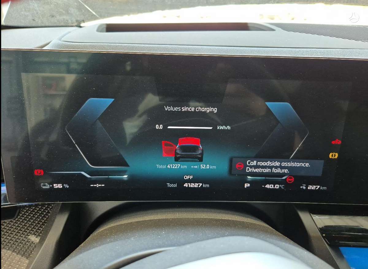 BMW i5, sedanas