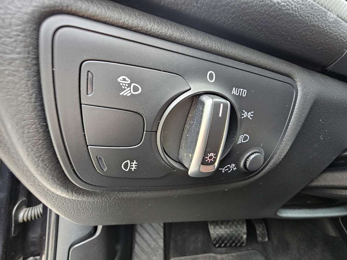 Audi A6, 3.0 l., Седан