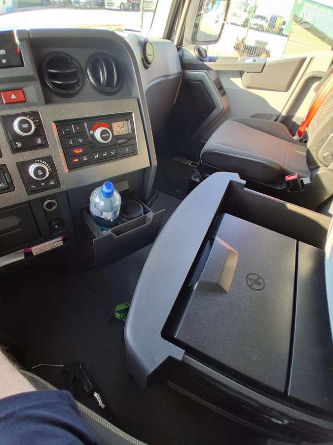 Renault T520, 2 miegamosios vietos