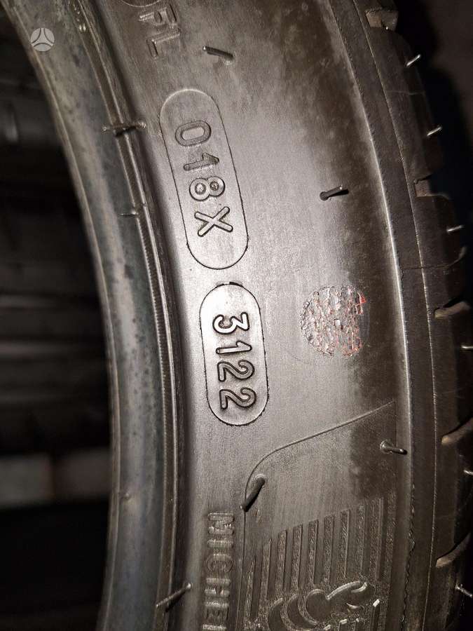Michelin, летние 215/45 R18