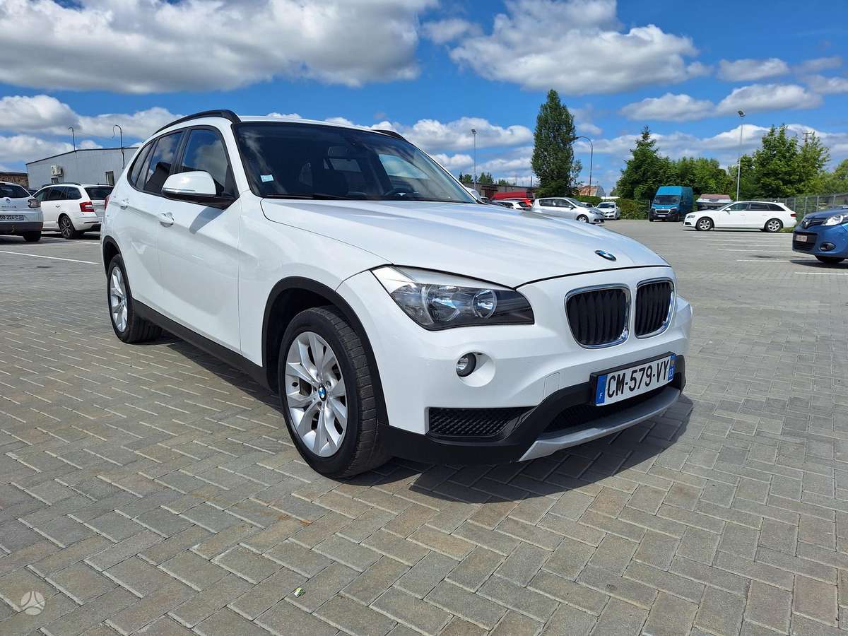 BMW X1, 2.0 l., Внедорожник / Кроссовер