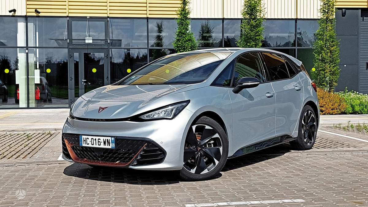 Cupra Born, 63 кВт·ч, Хэтчбек