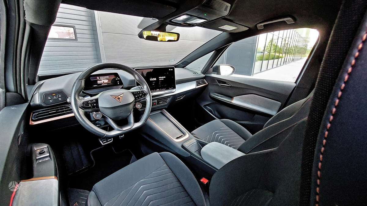 Cupra Born, 63 кВт·ч, Хэтчбек