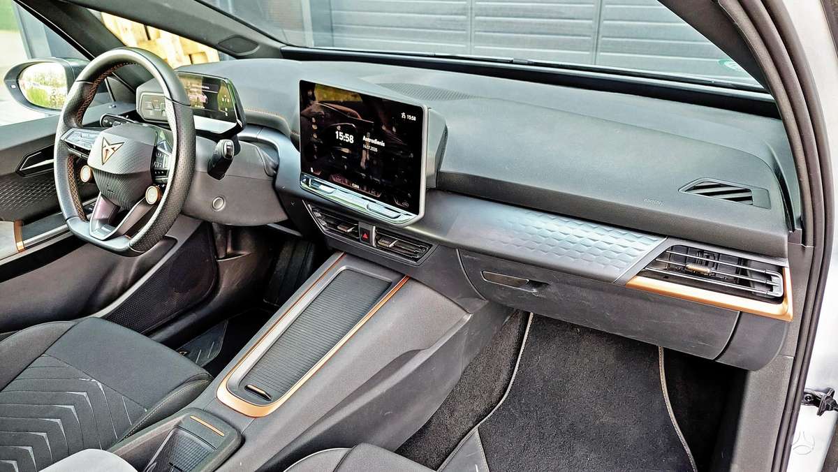 Cupra Born, 63 kWh, hatchback