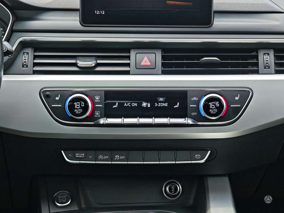 Audi A4, 2.0 l., Седан