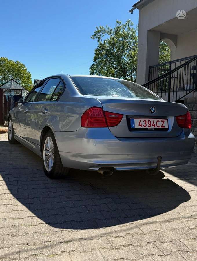 BMW 318, 2.0 l., Седан