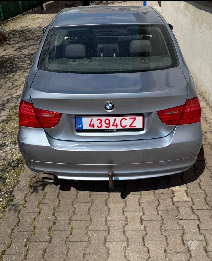 BMW 318, 2.0 l., Седан