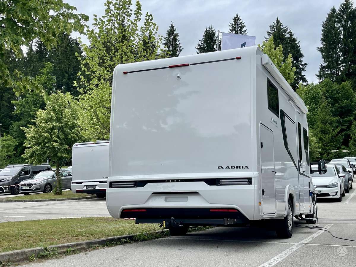 Adria Coral 670 DL, campers