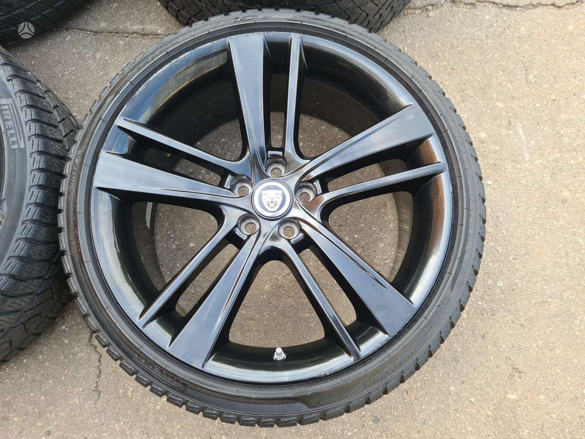 Jaguar F-Type, light alloy, R20