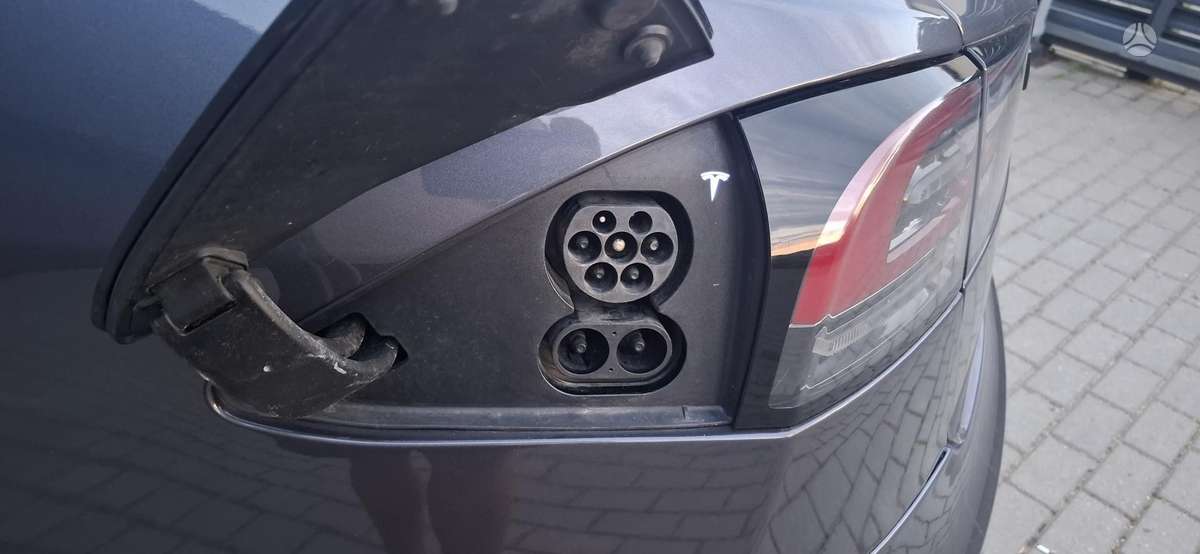 Tesla Model S, 100 kWh, hatchback