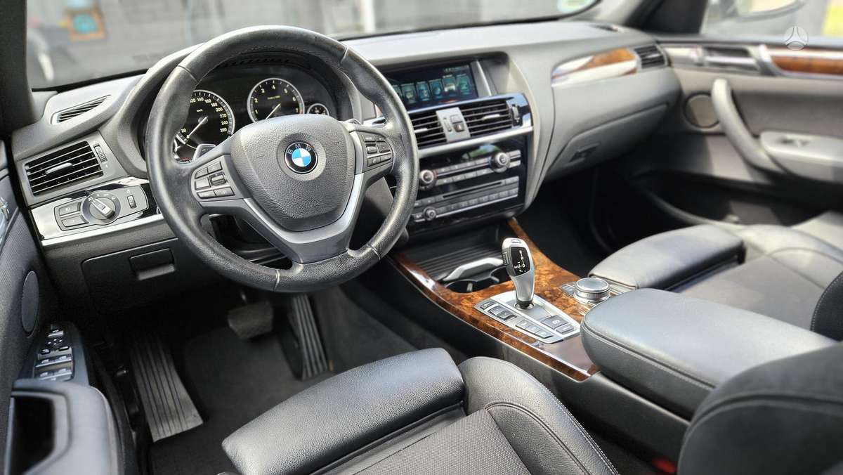 BMW X3, 2.0 l., off-road / crossover