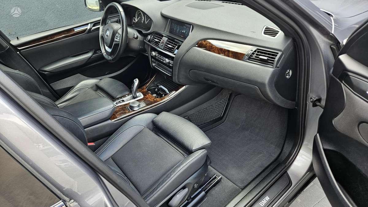 BMW X3, 2.0 l., off-road / crossover