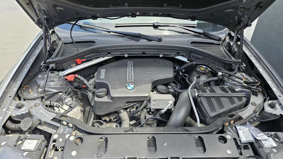 BMW X3, 2.0 l., off-road / crossover