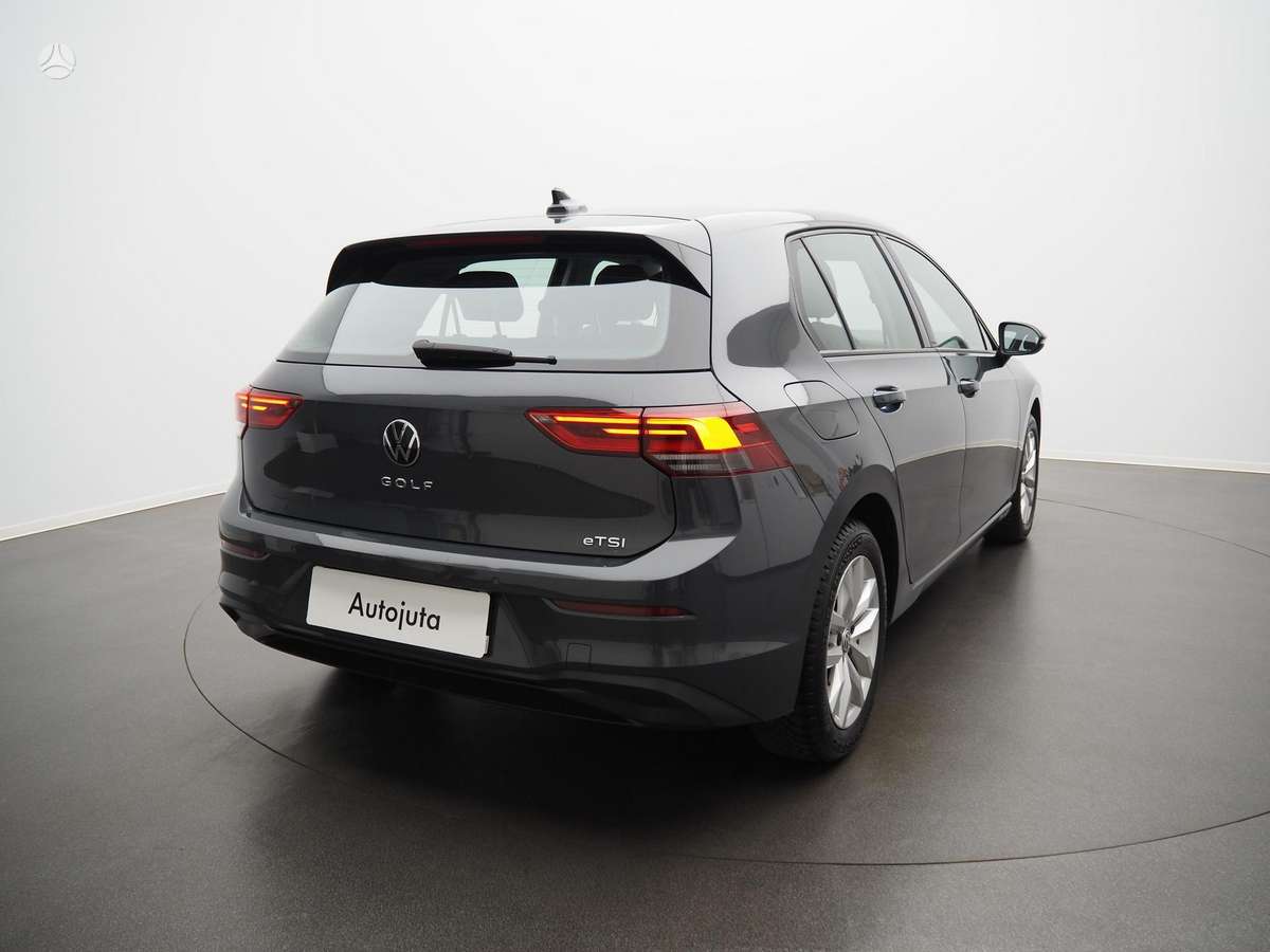 Volkswagen Golf - 4