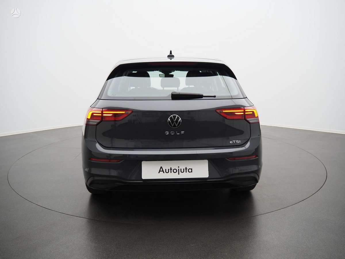 Volkswagen Golf - 5