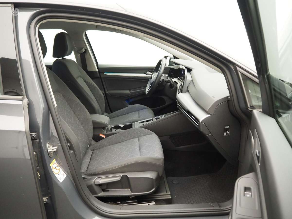 Volkswagen Golf - 11
