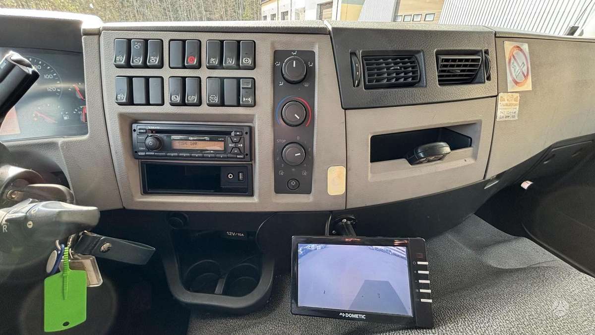 Volvo FE 320, фургоны-боксы