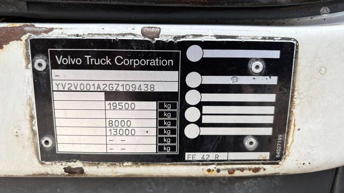 Volvo FE 320, box trucks / box vans