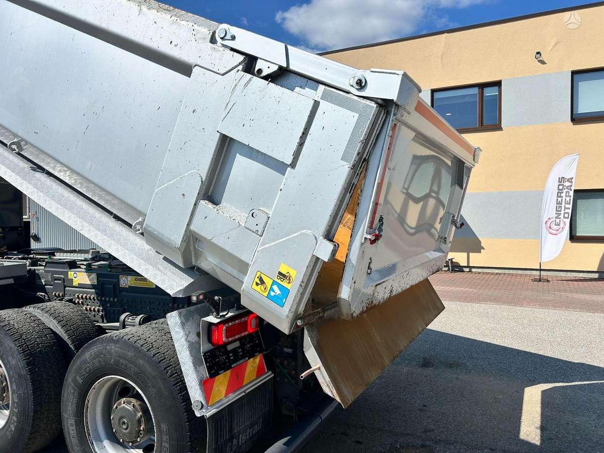 Mercedes-Benz AROCS 3258, самосвалы