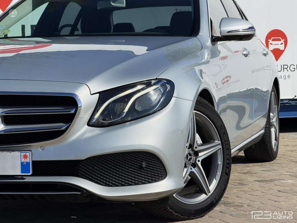 Mercedes-Benz E200, 2.0 l., Седан