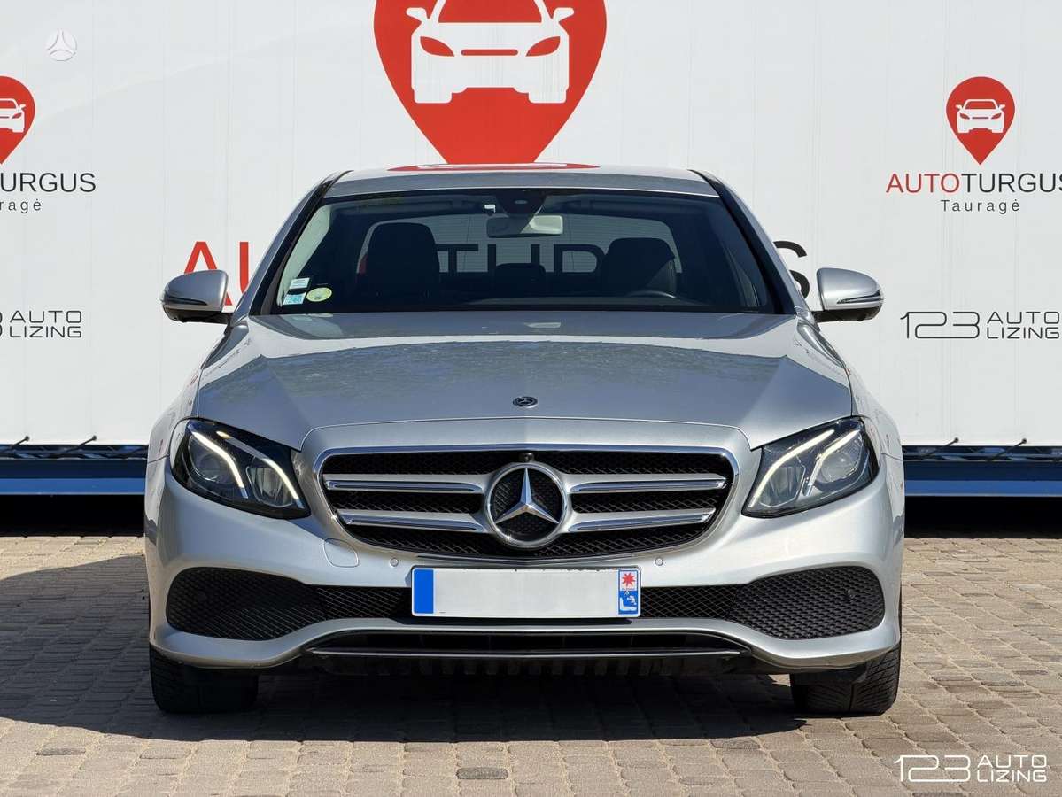 Mercedes-Benz E200, 2.0 l., Седан