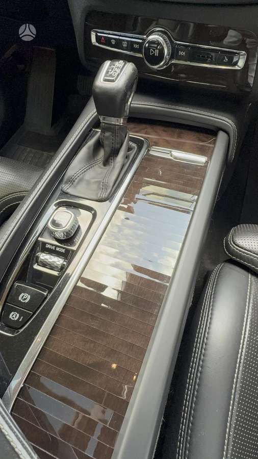 Volvo XC90 - 7