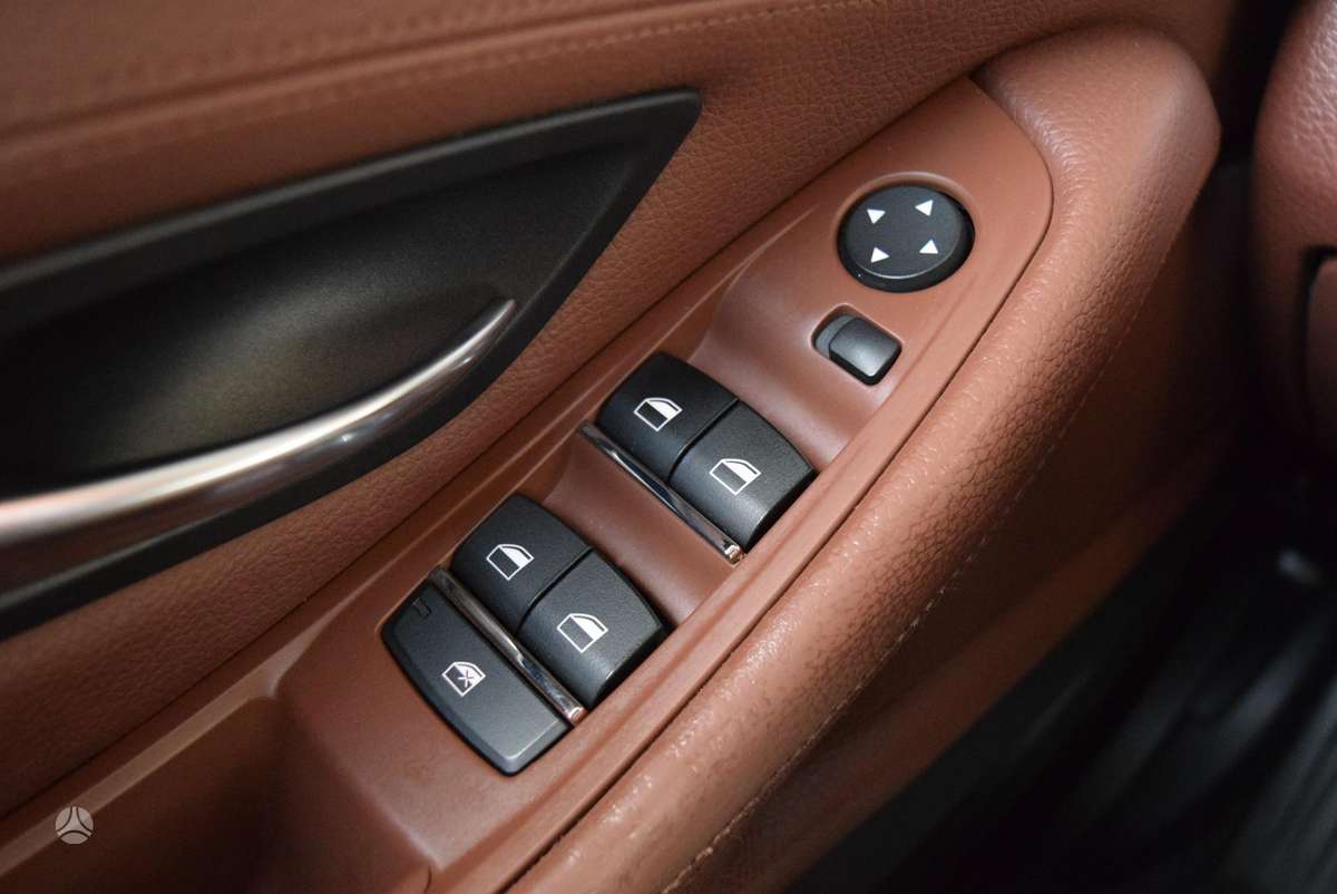 BMW 520, 2.0 l., universalas