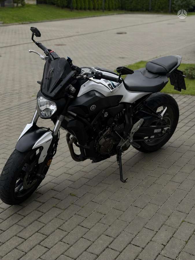 Yamaha MT 07 689cc, street / classic