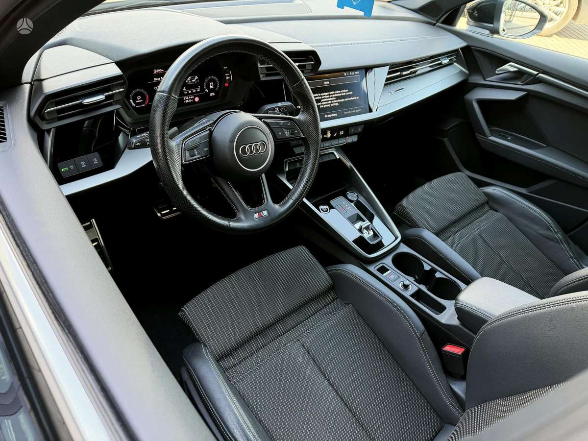 Audi A3, 1.0 l., Седан