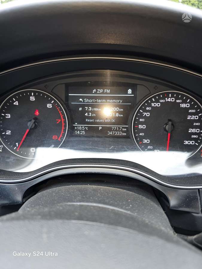 Audi A6, 2.8 l., saloon / sedan