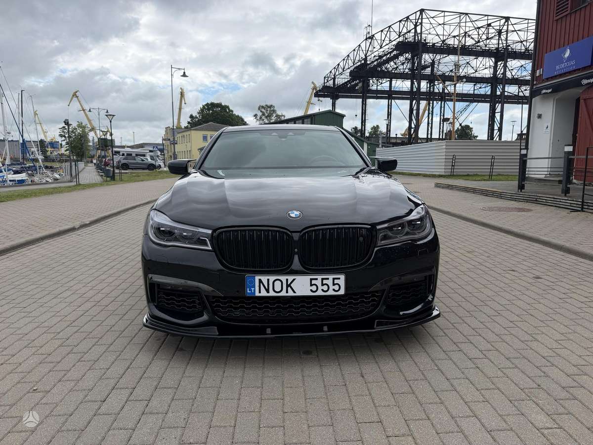 BMW 750, Лимузин